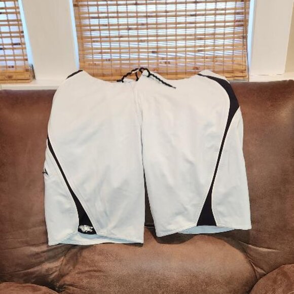 O'Neill Other - O'Neill Superfreak Men Boardshorts size 32